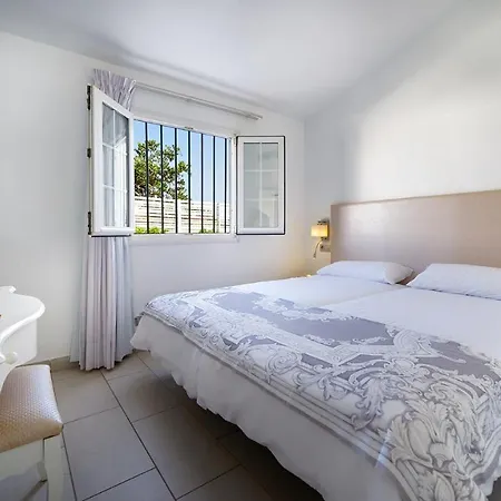 Apartamento Adonis