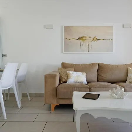 Apartamento Adonis *