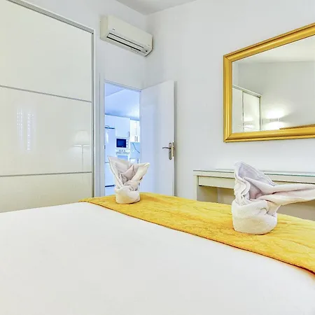 Adonis Apartamento *