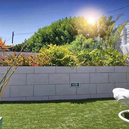 阿多尼斯别墅酒店 * 普拉亚戴尔雷安格莱斯