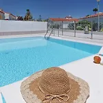 Adonis Πλάγια ντελ Ινγκλές