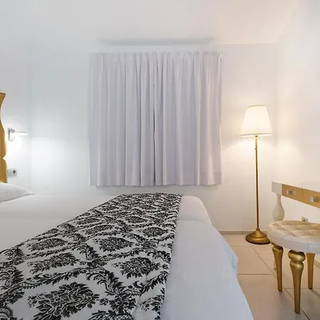 Adonis Apartman